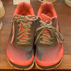 Altra Running Shoe. Women’s size 9.5. Torin 2.5